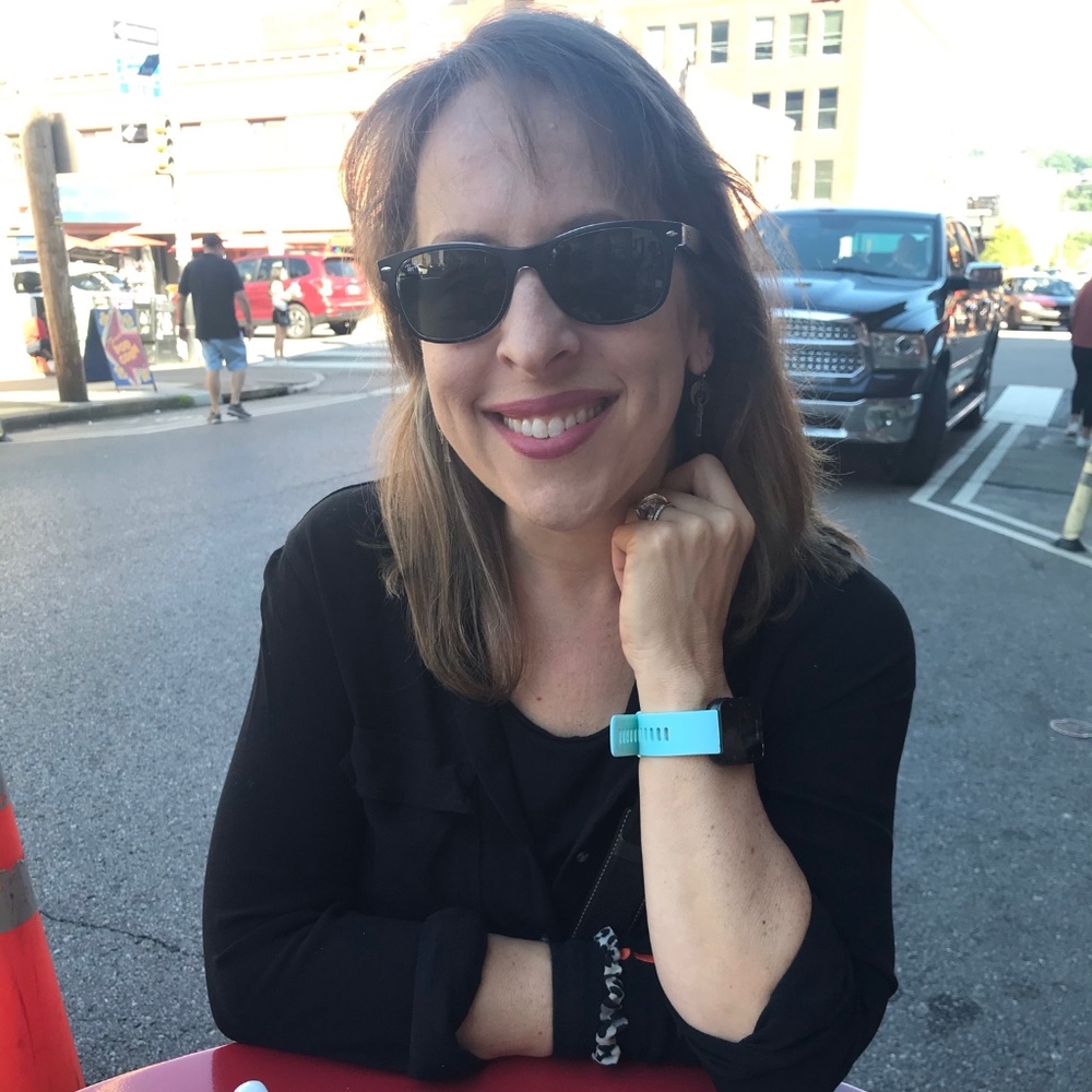 Meet your Posher, Cara
